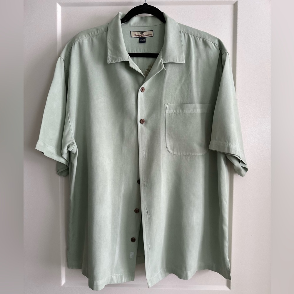 Tommy Bahama Men’s Swizzle Inn Embroidered Camp Shirt